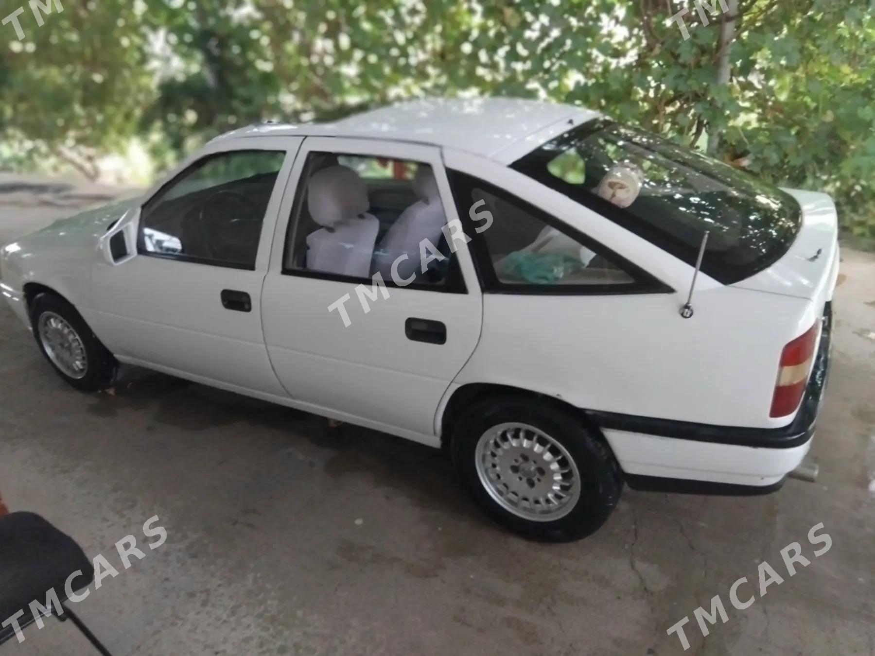 Opel Vectra 1990 - 38 000 TMT - Mary - img 2