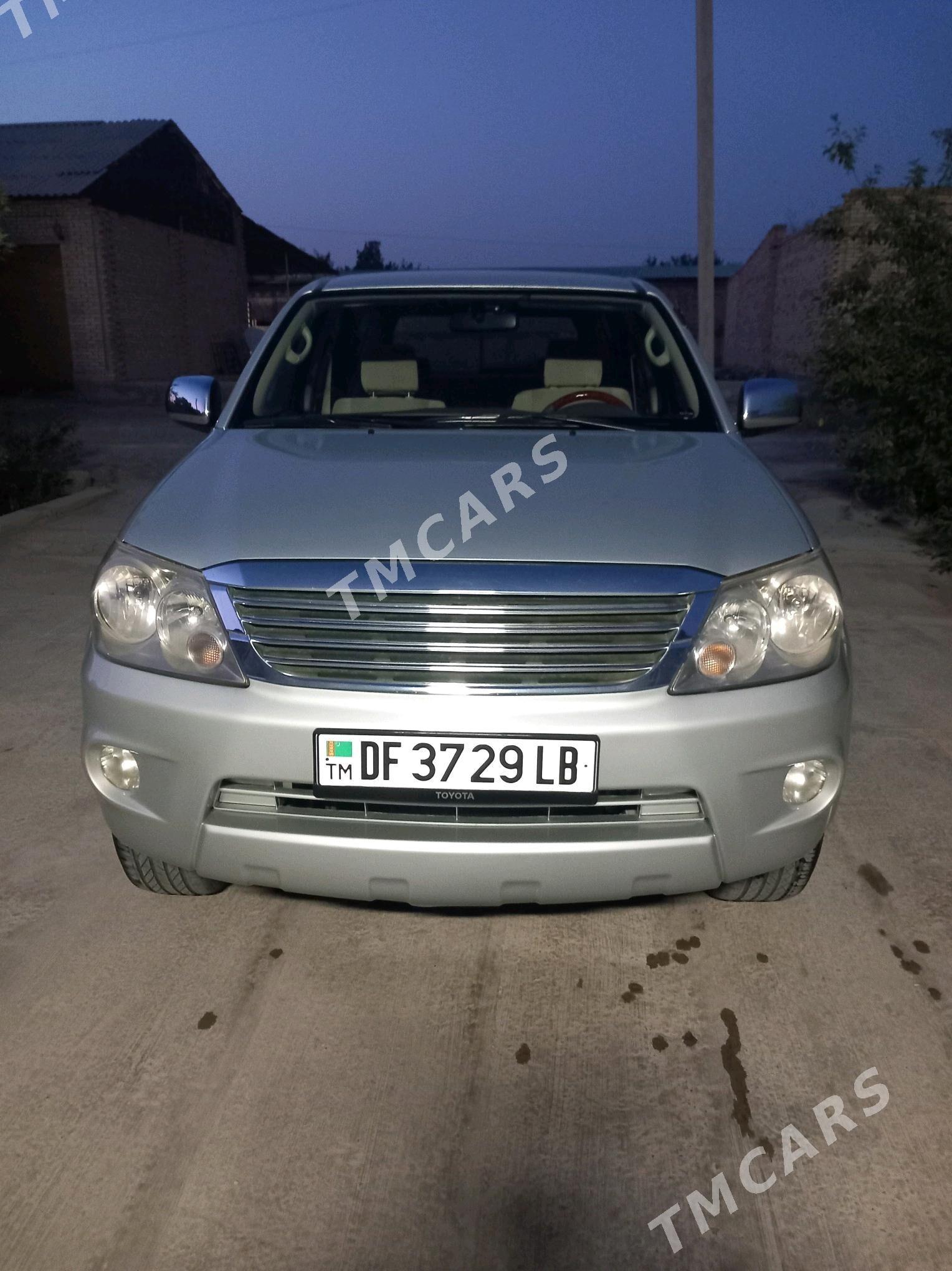 Toyota Fortuner 2008 - 265 000 TMT - Sakar - img 5