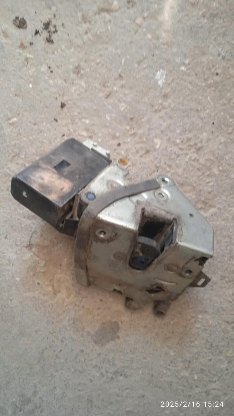 e39 gapy zamok 200 TMT - Balkanabat - img 1