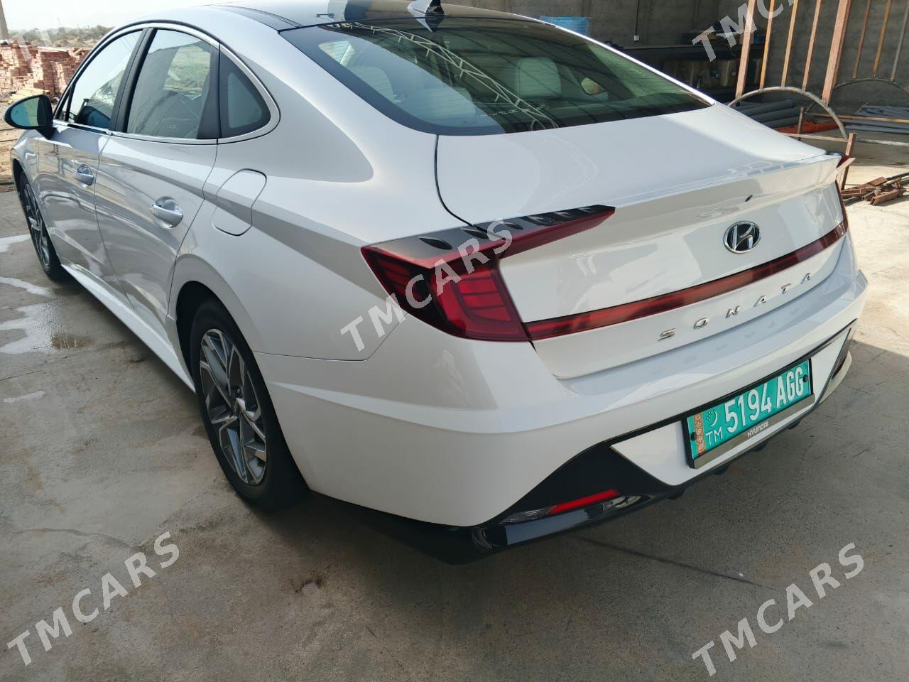 Hyundai Elantra 2022 - 340 000 TMT - Bedew - img 8