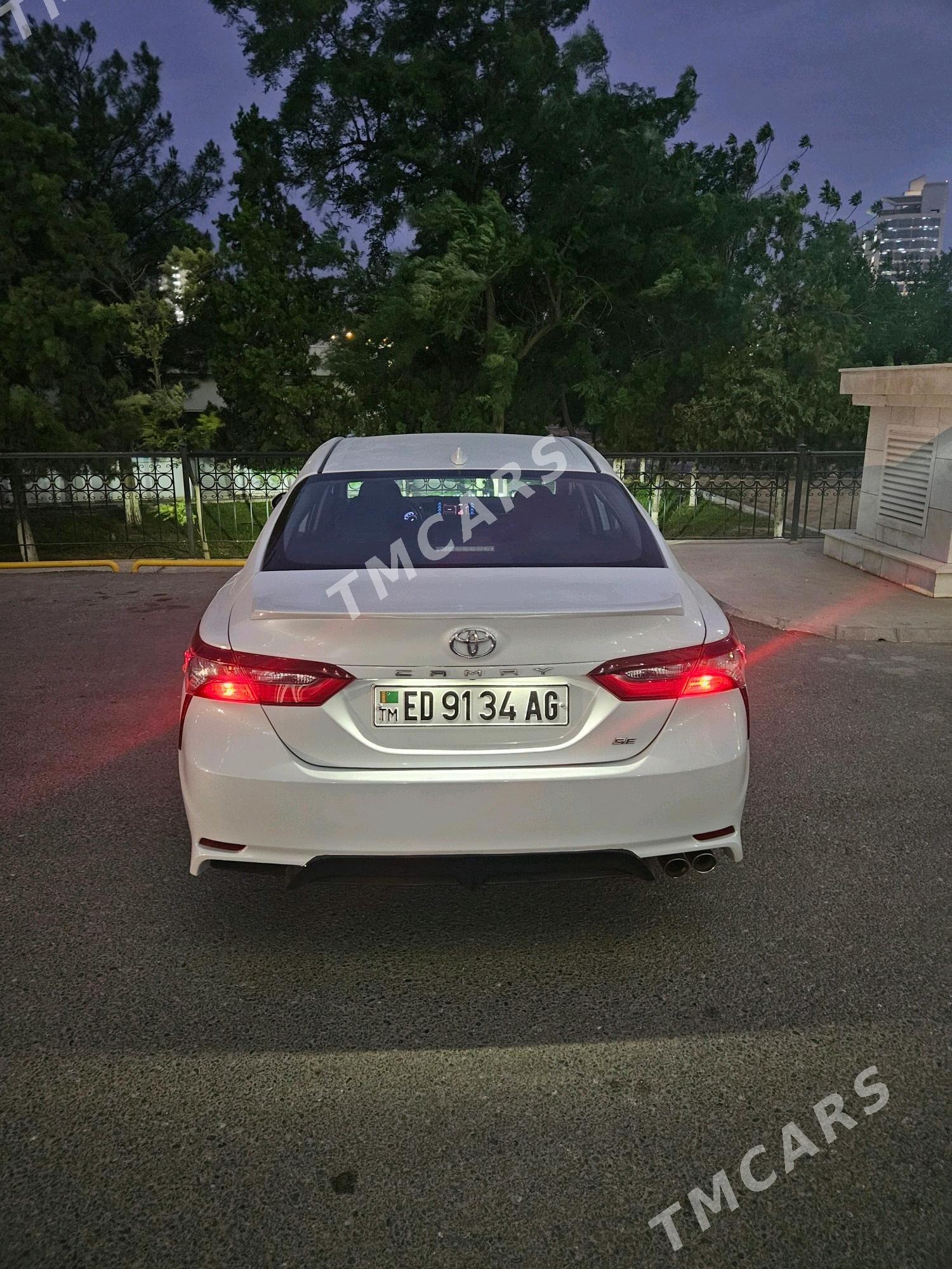 Toyota Camry 2021 - 315 000 TMT - Podwoýski köç. (Bitarap Türkmenistan şaýoly) - img 2