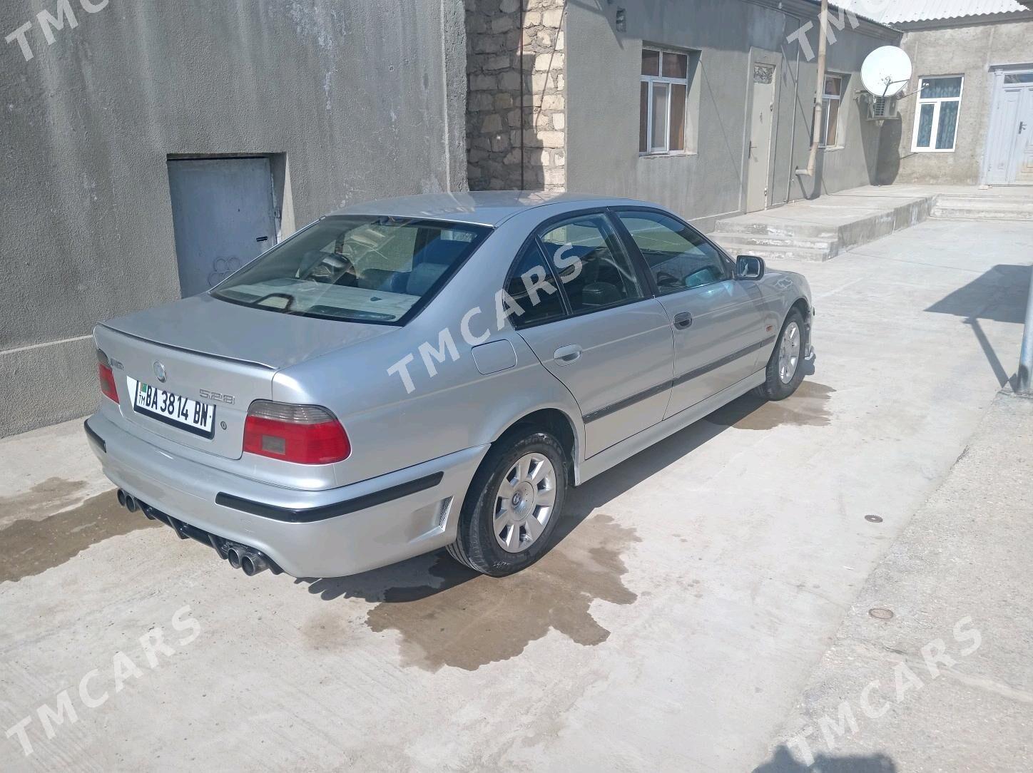 BMW 525 1998 - 90 000 TMT - Балканабат - img 7