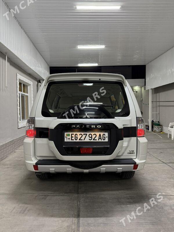Mitsubishi Pajero 2015 - 350 000 TMT - Aşgabat - img 9