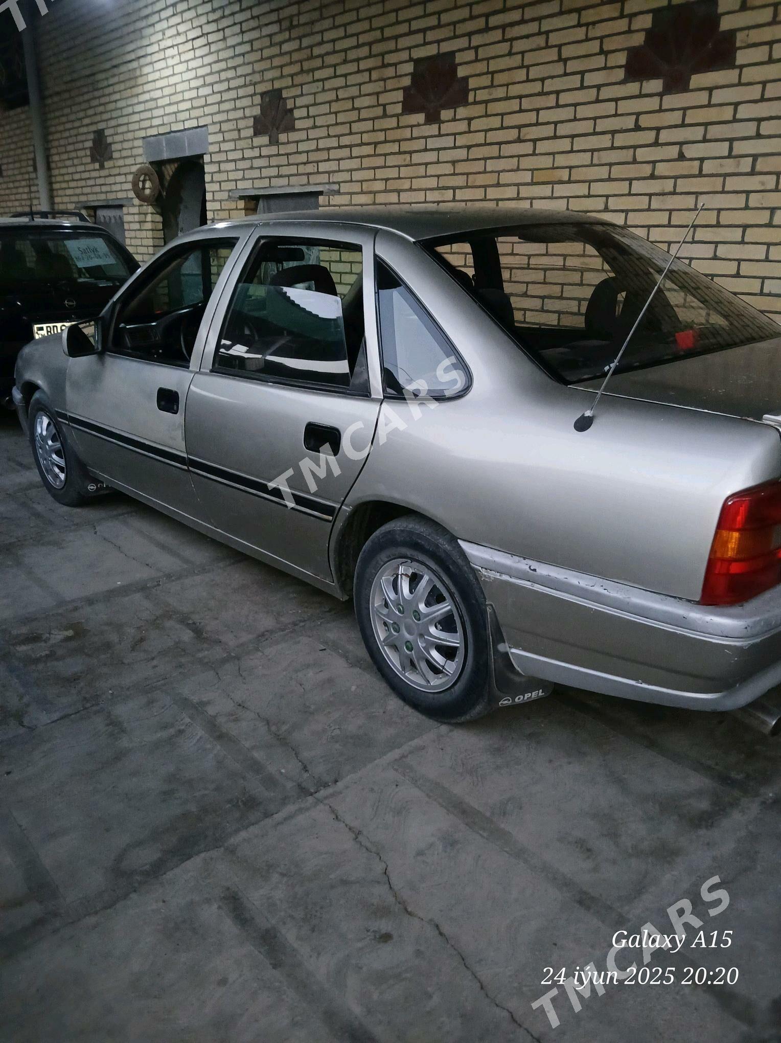 Opel Vectra 1989 - 26 000 TMT - Mary - img 4