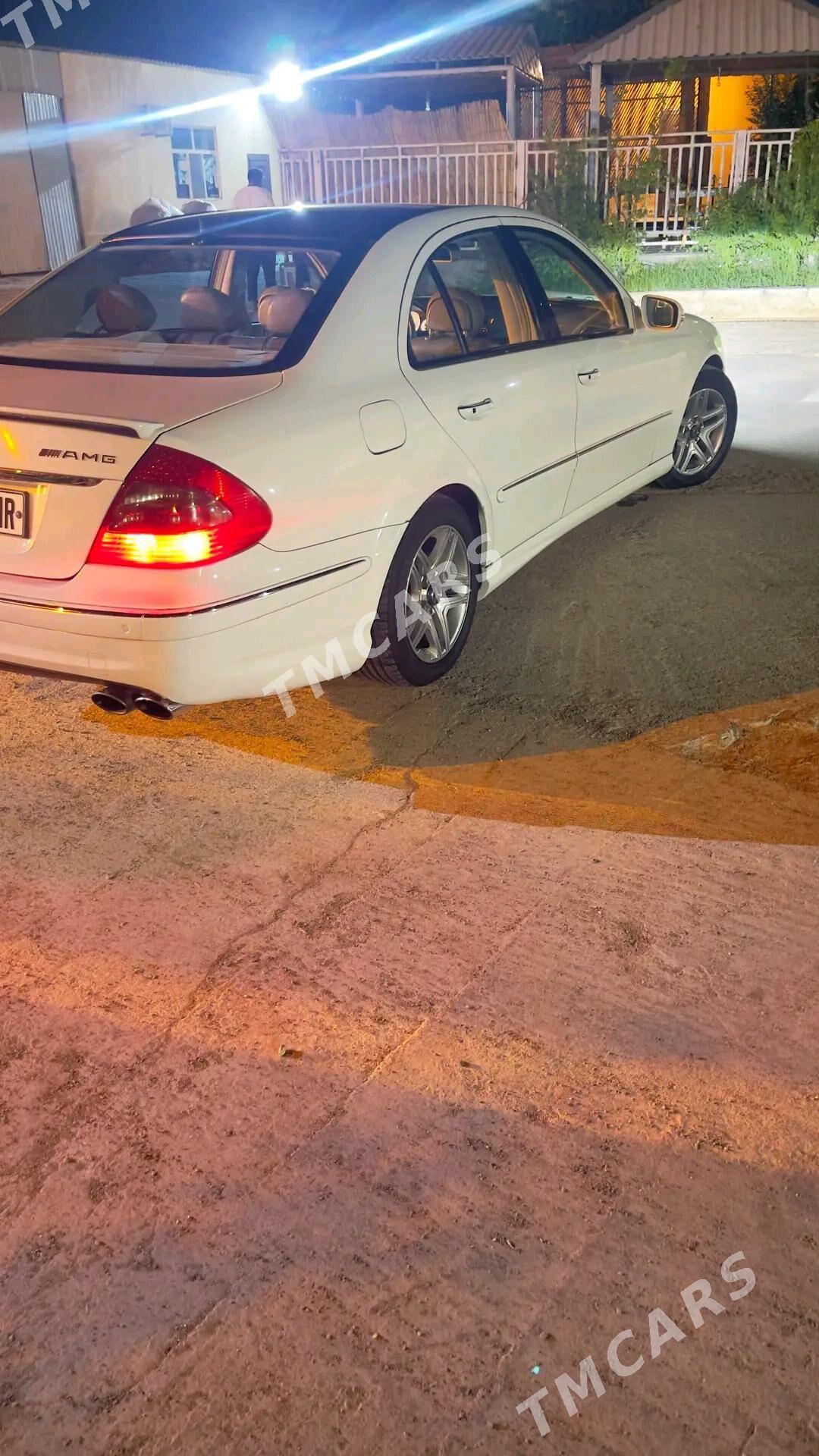 Mercedes-Benz E350 2005 - 130 000 TMT - Мары - img 3