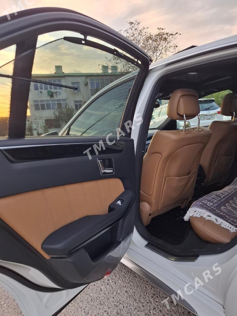 Mercedes-Benz E350 2010 - 335 000 TMT - 6 мкр - img 9
