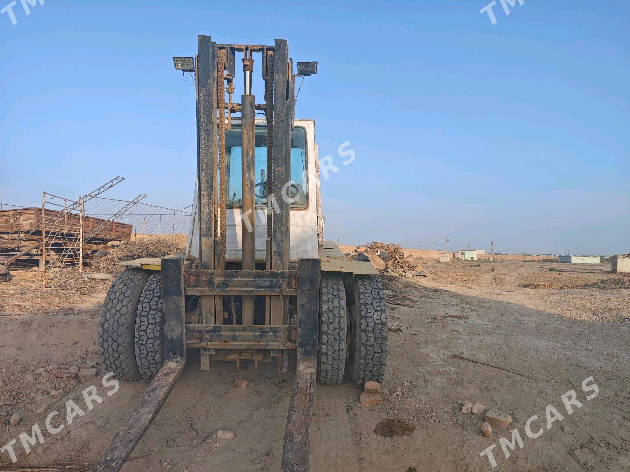 XCMG LW300F 2003 - 100 000 TMT - Мургап - img 2