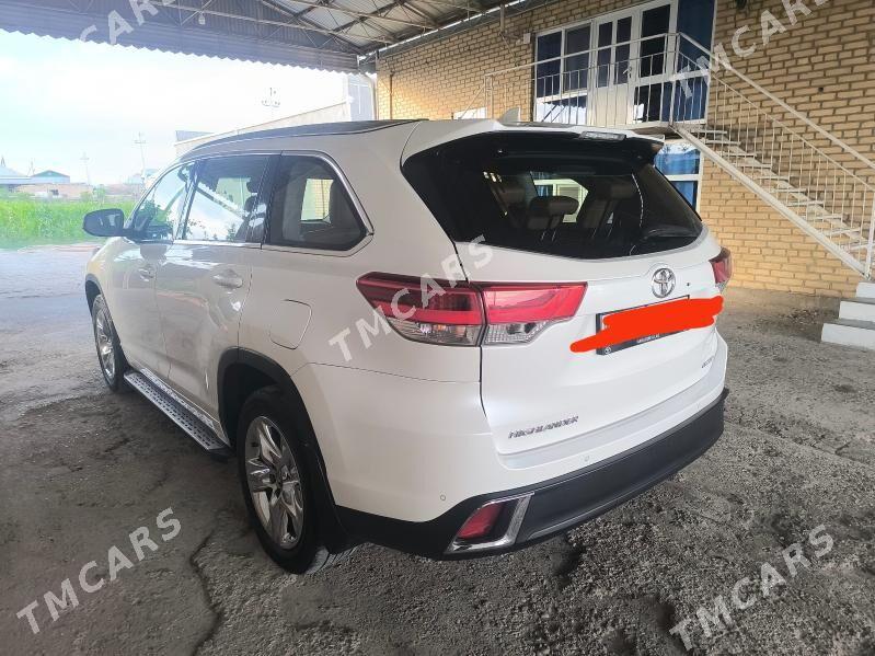 Toyota Highlander 2018 - 580 000 TMT - Мургап - img 2