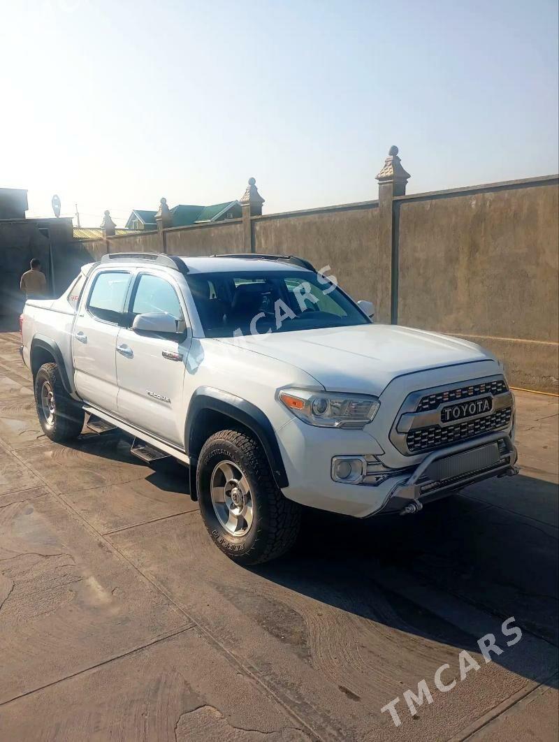Toyota Tacoma 2017 - 350 000 TMT - Aşgabat - img 4