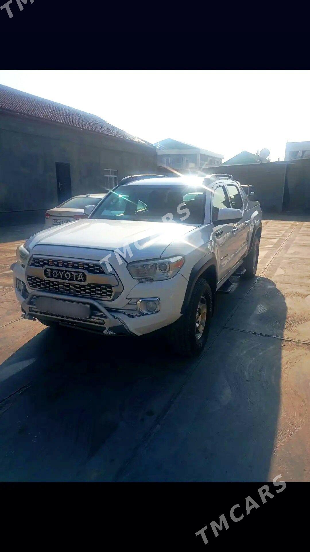 Toyota Tacoma 2017 - 350 000 TMT - Aşgabat - img 5