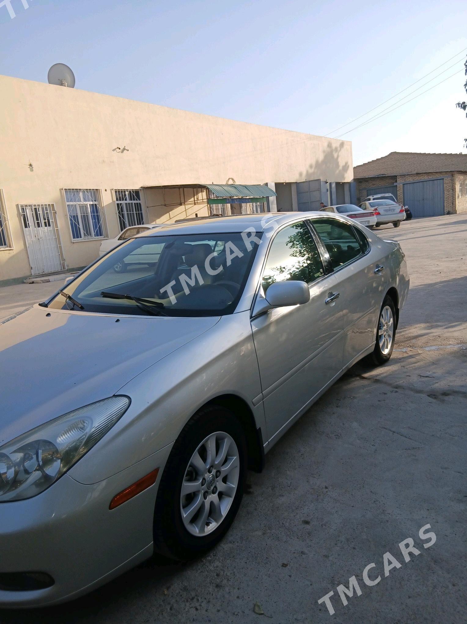 Lexus ES 300 2002 - 180 000 TMT - Halaç - img 8