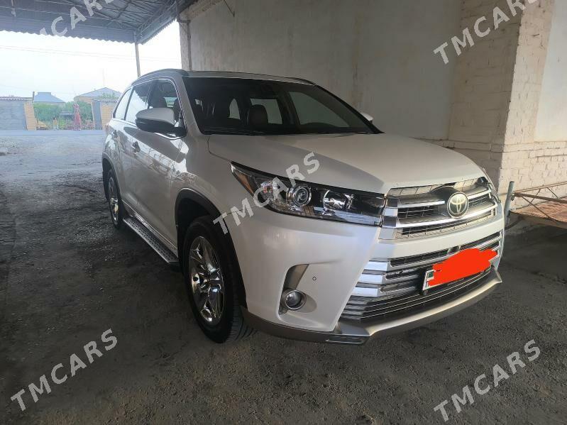 Toyota Highlander 2018 - 580 000 TMT - Мургап - img 4