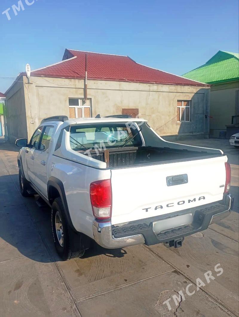 Toyota Tacoma 2017 - 350 000 TMT - Aşgabat - img 2