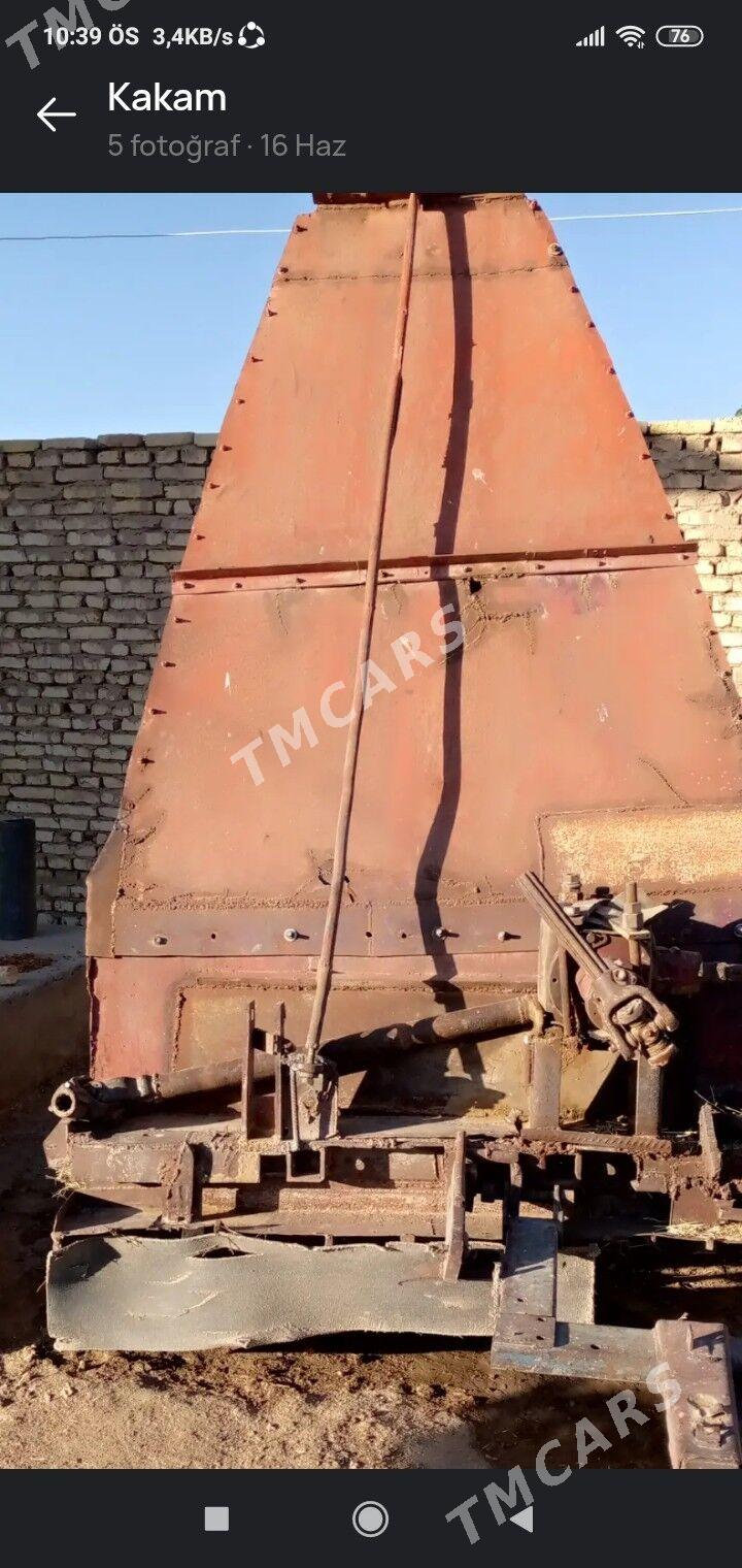 MTZ 80 2015 - 100 000 TMT - Baýramaly - img 2