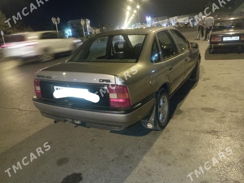 Opel Vectra 1992 - 39 000 TMT - Мургап - img 3