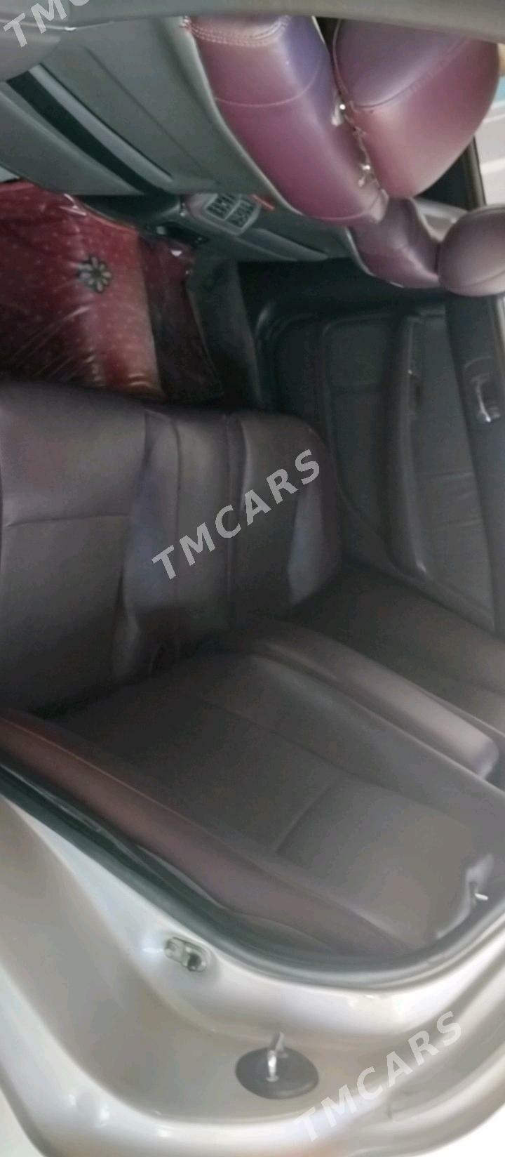 Lexus LS 400 1994 - 40 000 TMT - Сакар - img 3