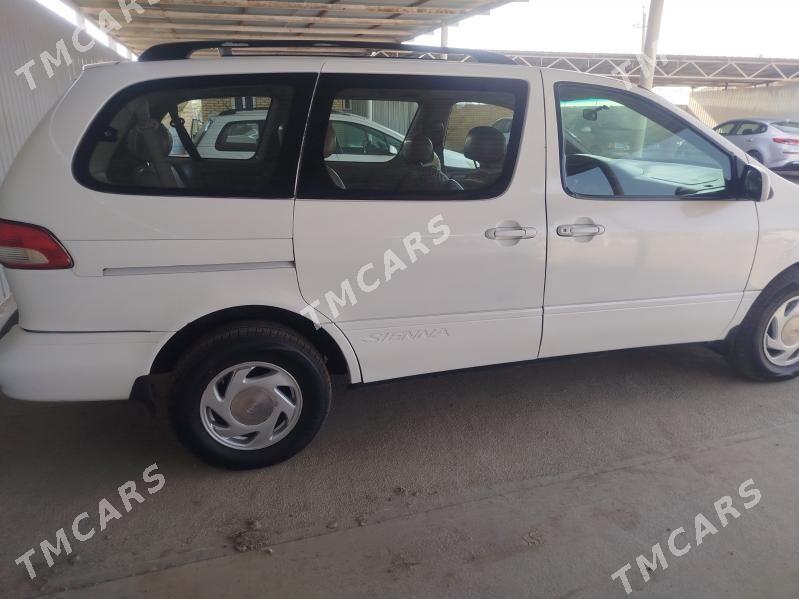 Toyota Sienna 2002 - 150 000 TMT - Мары - img 2