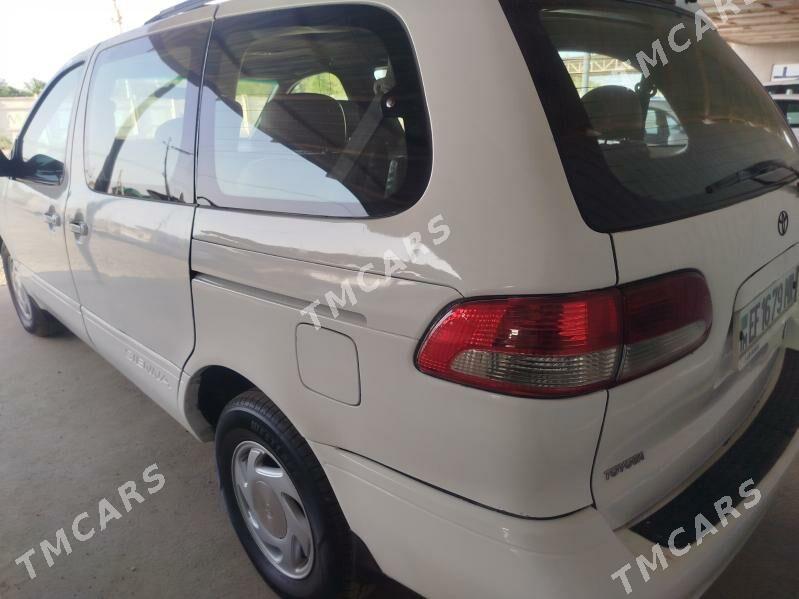 Toyota Sienna 2002 - 150 000 TMT - Мары - img 4