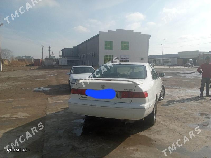 Toyota Camry 2001 - 135 000 TMT - Мары - img 3