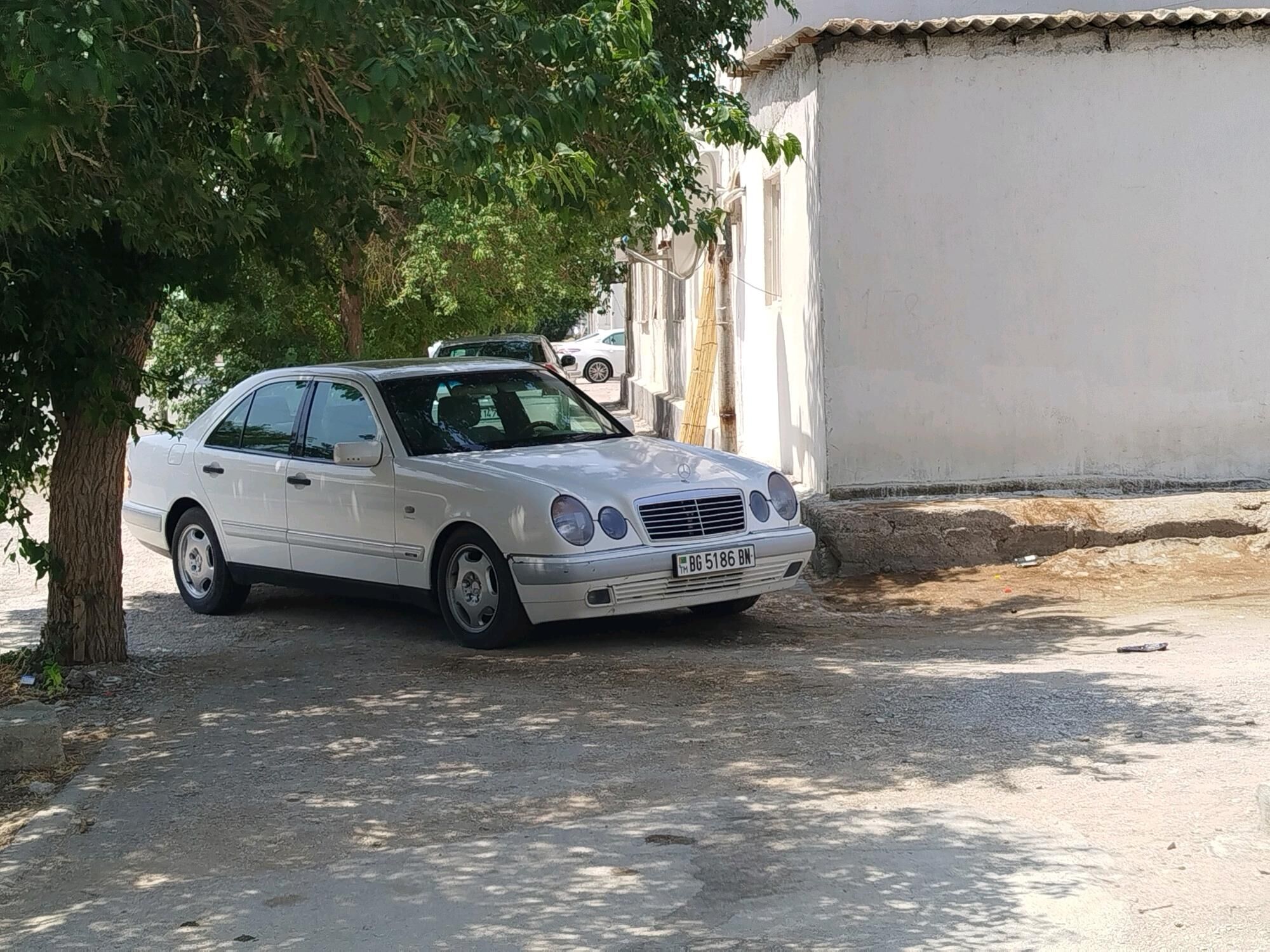 Mercedes-Benz C320 1998 - 90 000 TMT - Балканабат - img 9