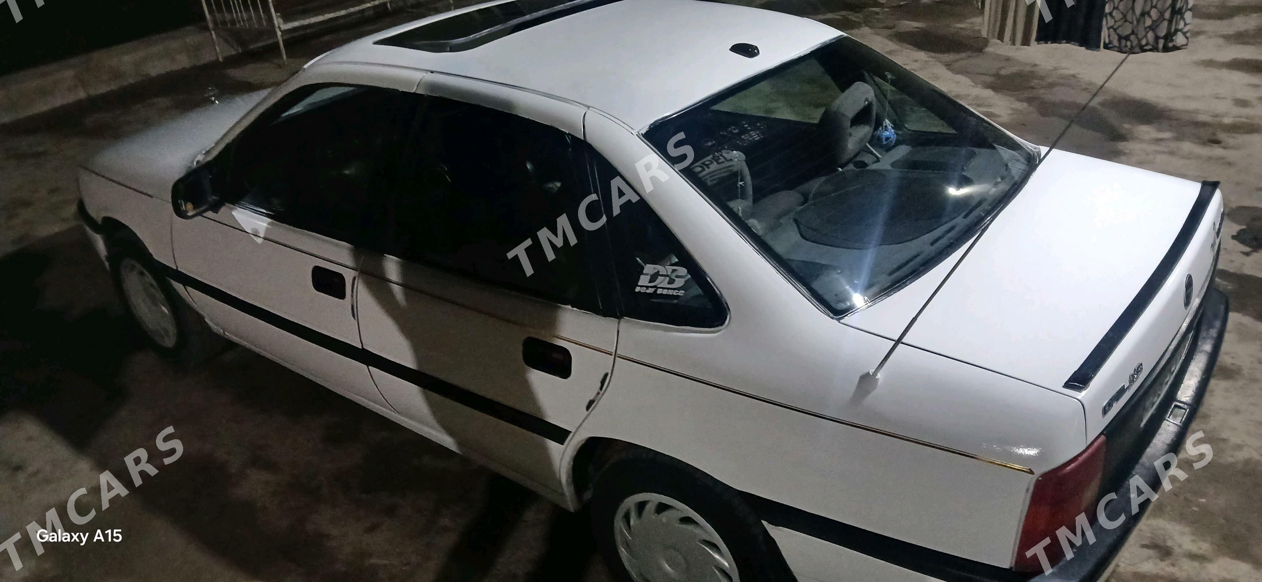 Opel Vectra 1992 - 25 000 TMT - Чарджоу - img 2