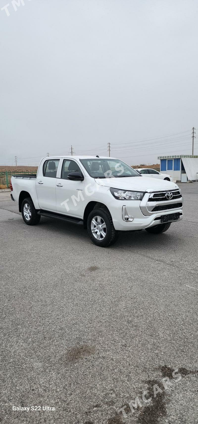 Toyota Hilux 2024 - 617 000 TMT - Ашхабад - img 5
