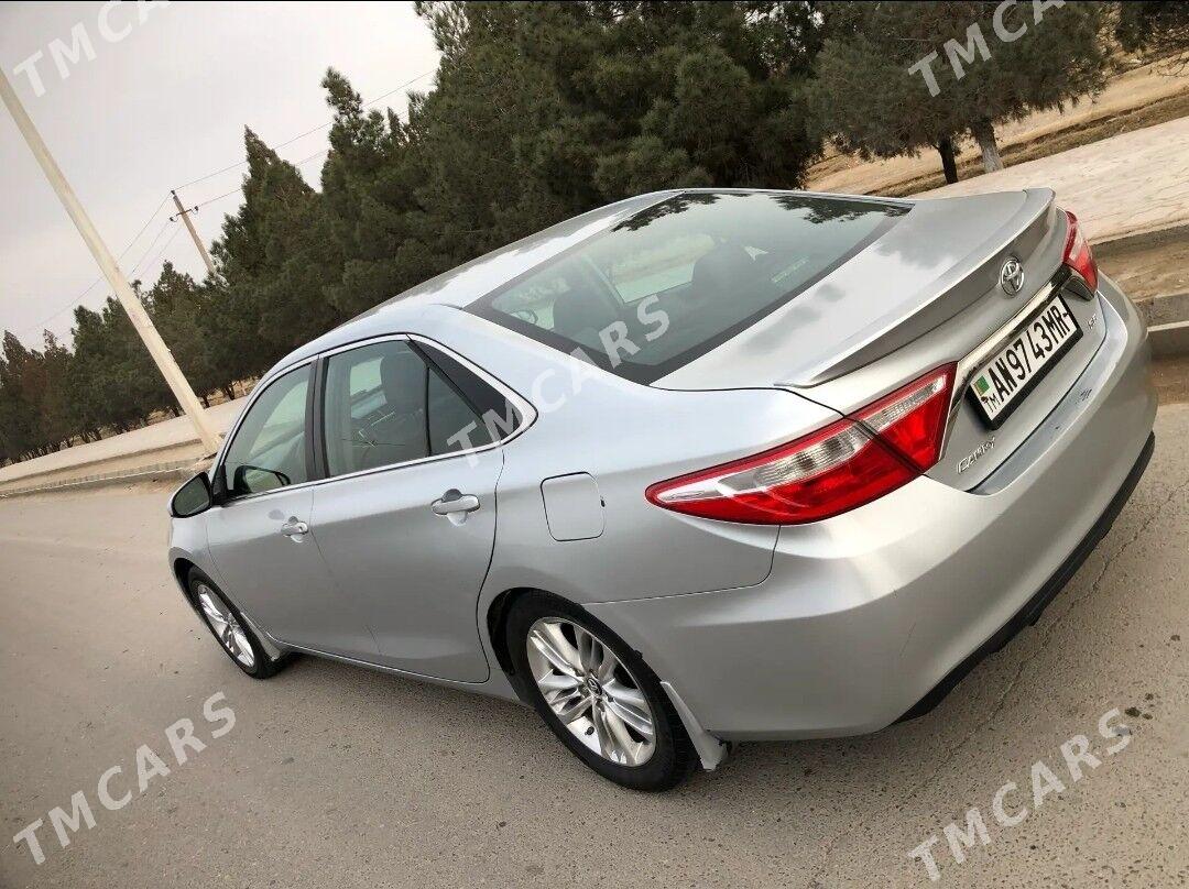 Toyota Camry 2016 - 250 000 TMT - Baýramaly - img 3