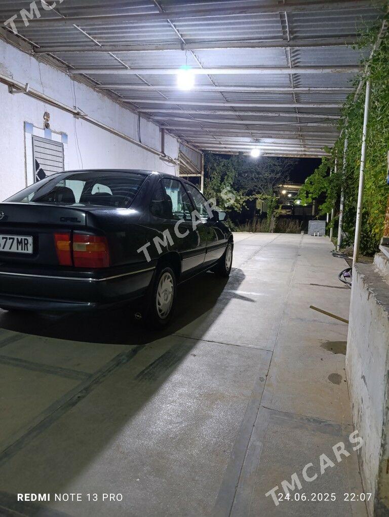 Opel Vectra 1993 - 46 000 TMT - Şatlyk - img 4