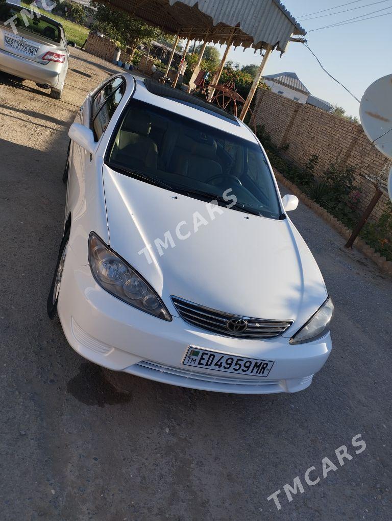 Toyota Camry 2002 - 200 000 TMT - Ёлётен - img 2