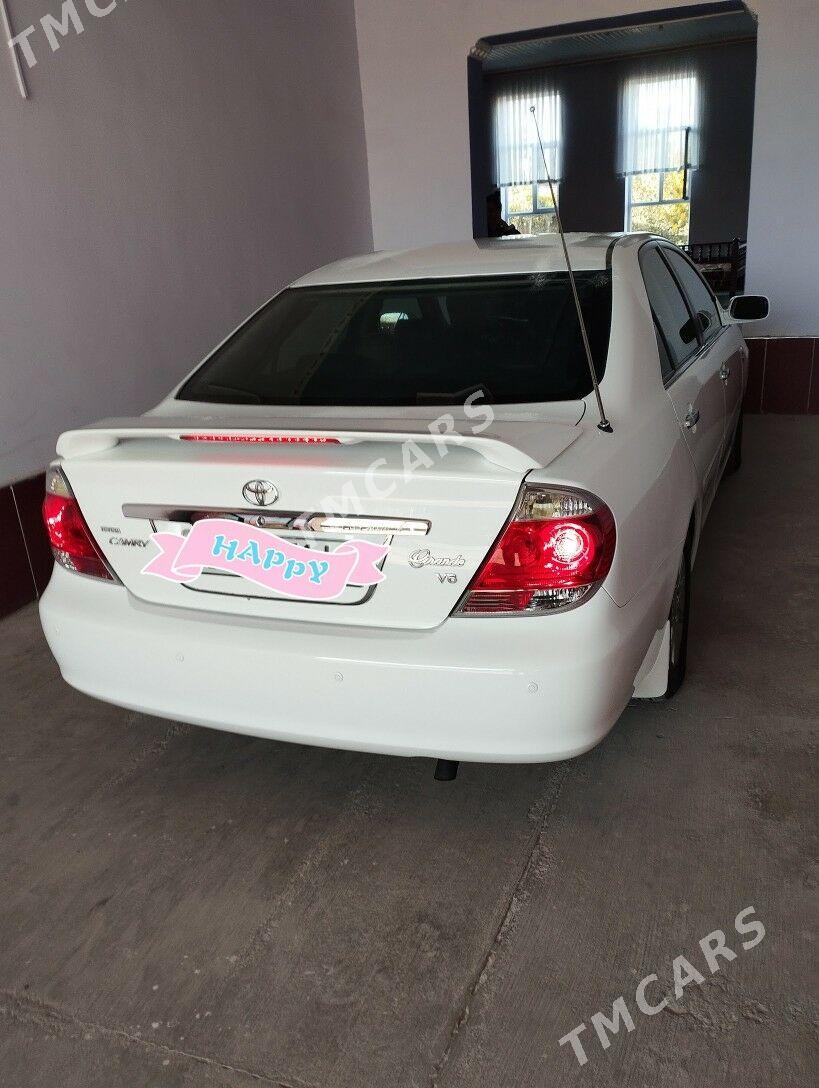Toyota Camry 2004 - 250 000 TMT - Çärjew - img 1