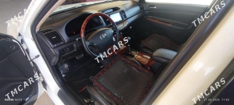 Toyota Camry 2004 - 250 000 TMT - Çärjew - img 4
