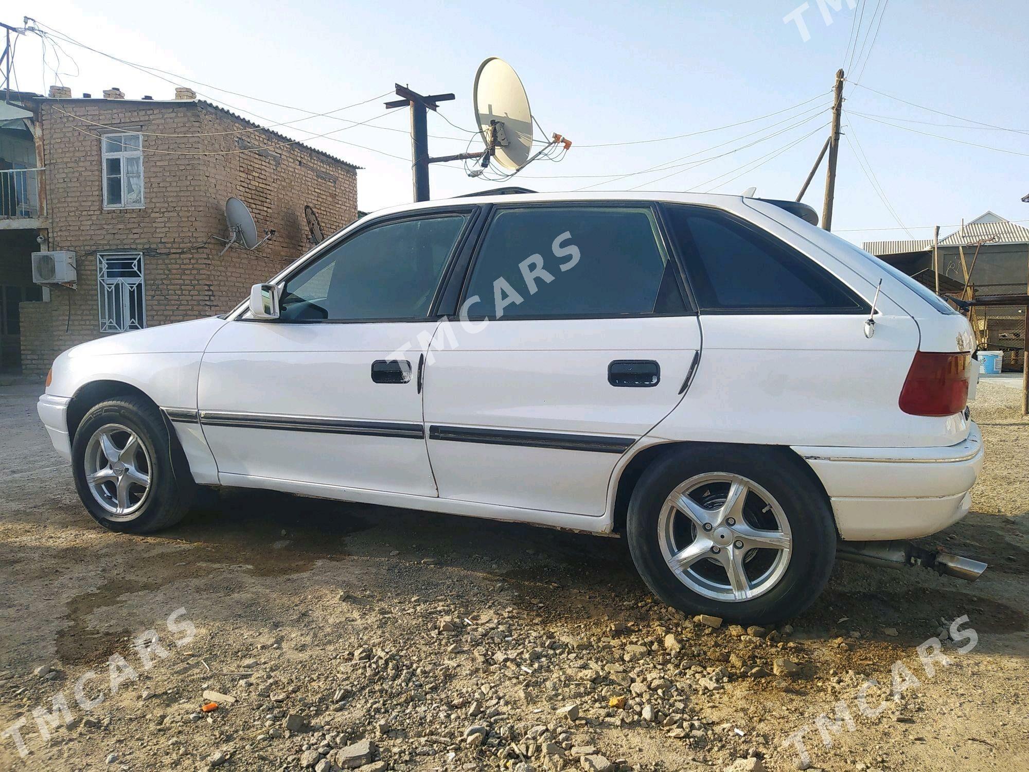 Opel Astra 1992 - 27 000 TMT - Mary - img 9