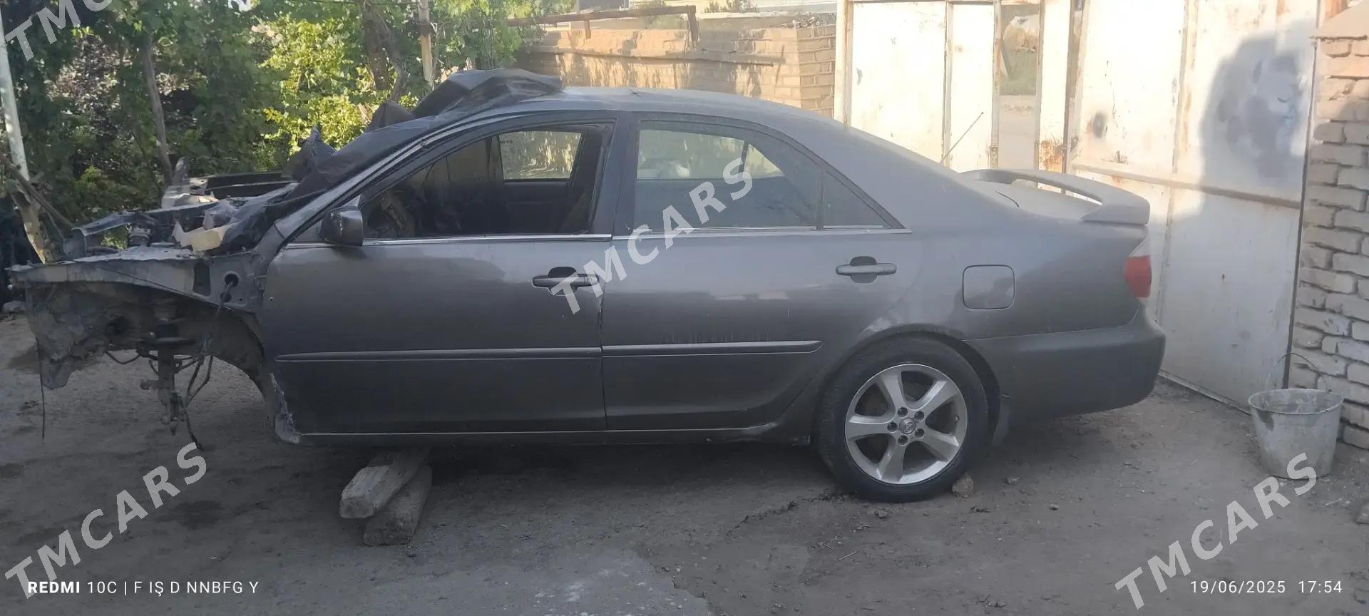 Toyota Camry 2003 - 115 000 TMT - Сакарчага - img 3