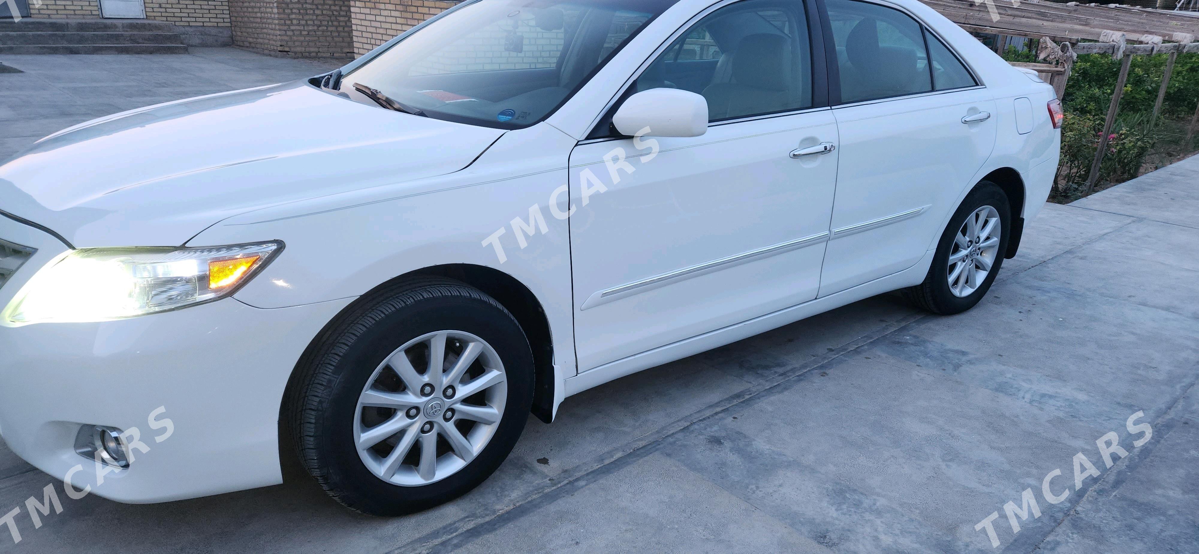 Toyota Camry 2010 - 225 000 TMT - Мары - img 5