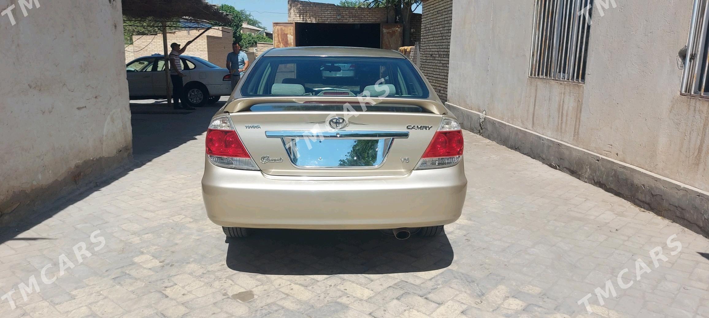 Toyota Camry 2004 - 190 000 TMT - Kerki - img 3