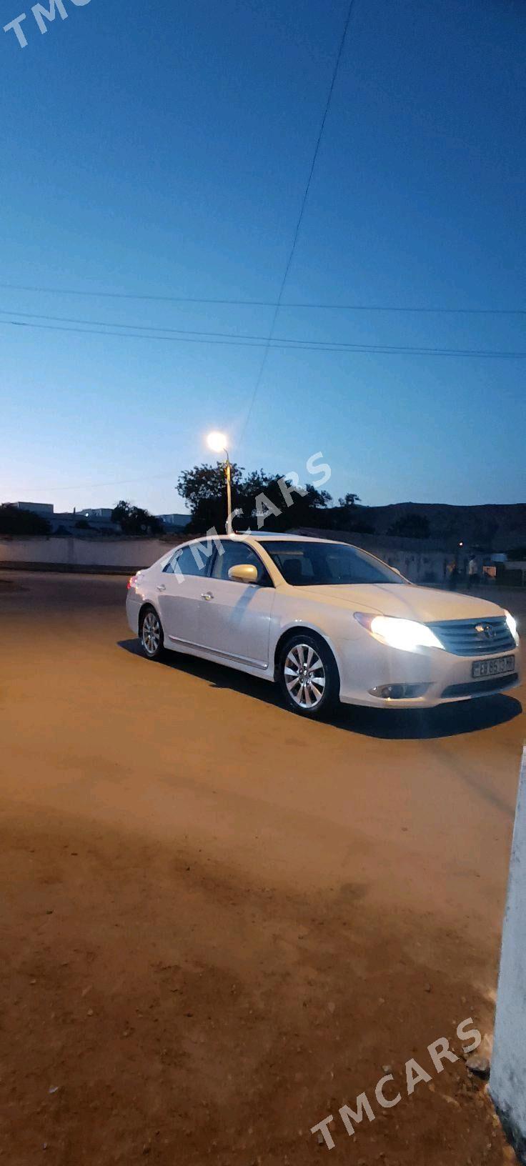 Toyota Avalon 2011 - 290 000 TMT - Туркменбаши - img 3