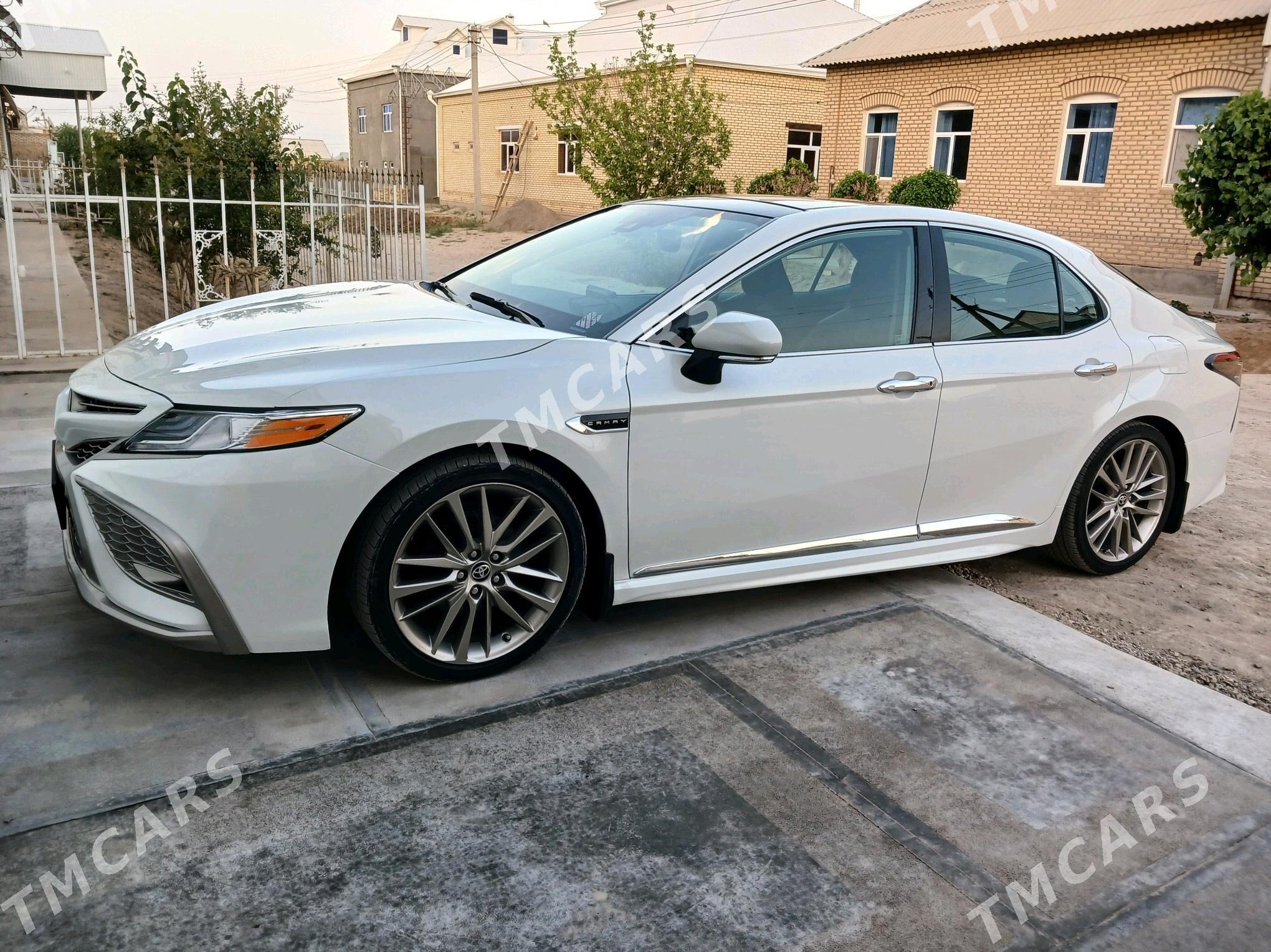 Toyota Camry 2022 - 360 000 TMT - Байрамали - img 4