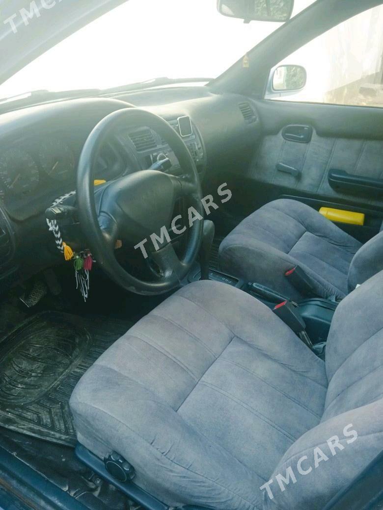 Toyota Corolla 1996 - 50 000 TMT - Balkanabat - img 4