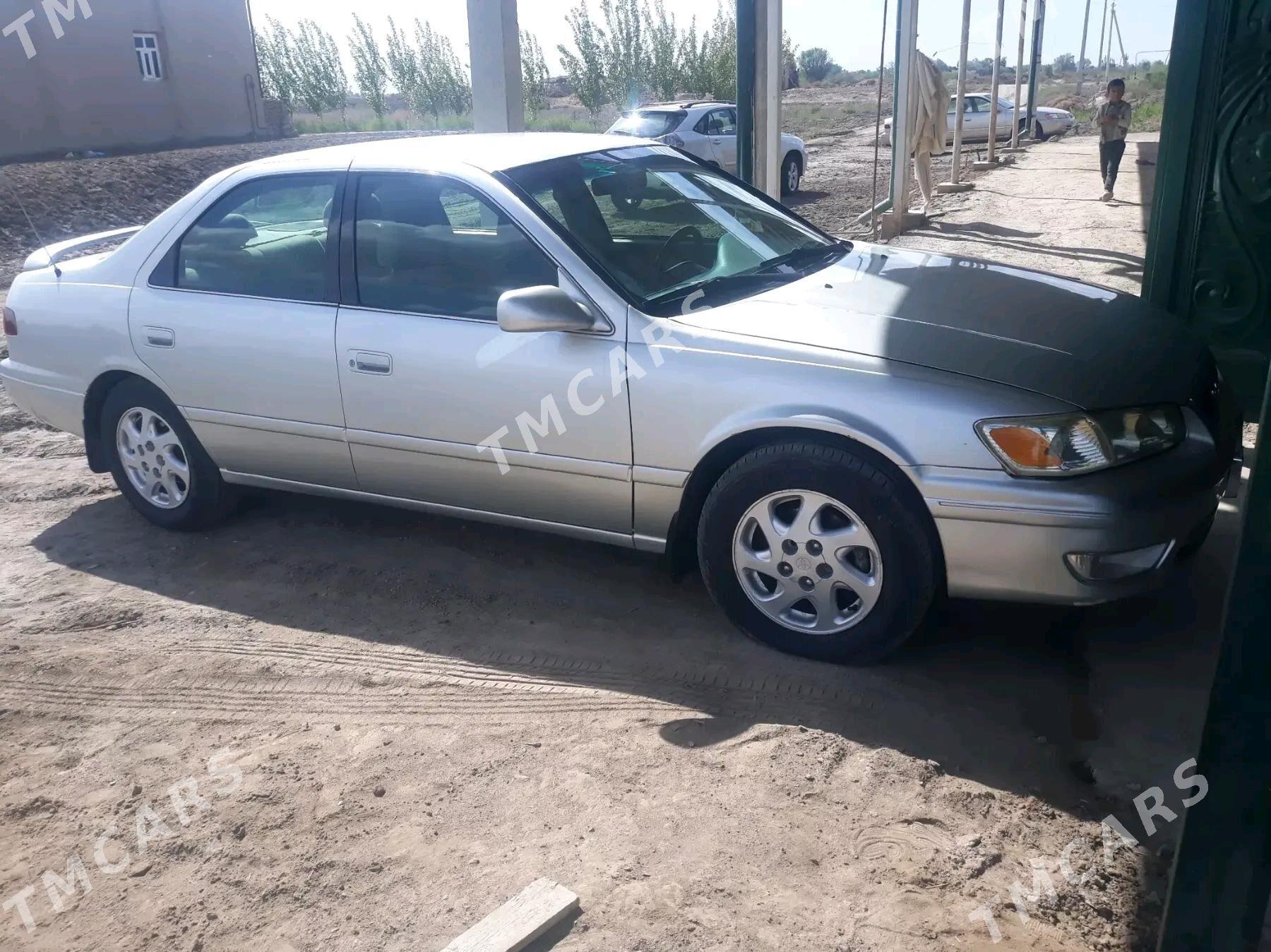 Toyota Camry 2001 - 140 000 TMT - Boldumsaz - img 2