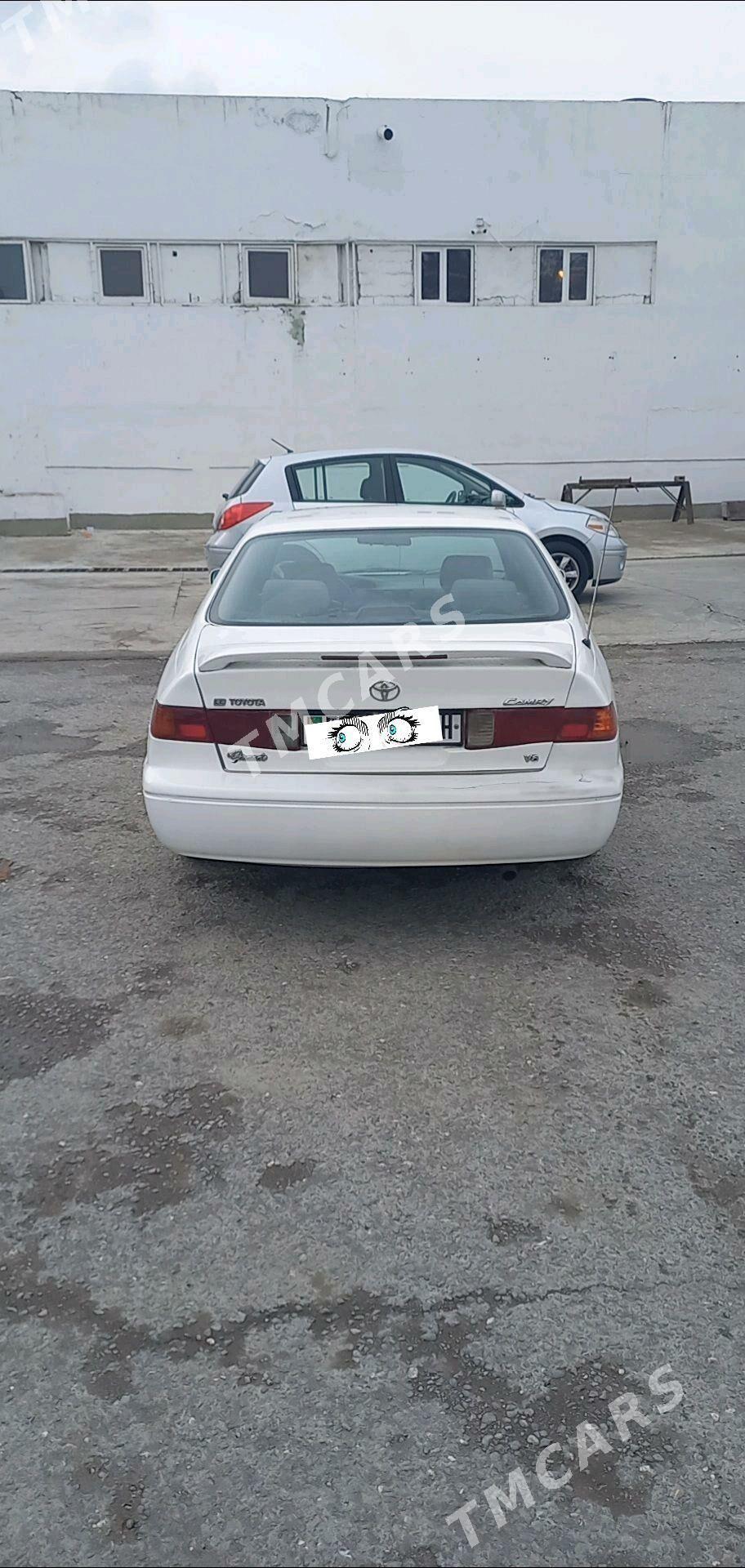 Toyota Camry 2000 - 120 000 TMT - 6 мкр - img 4