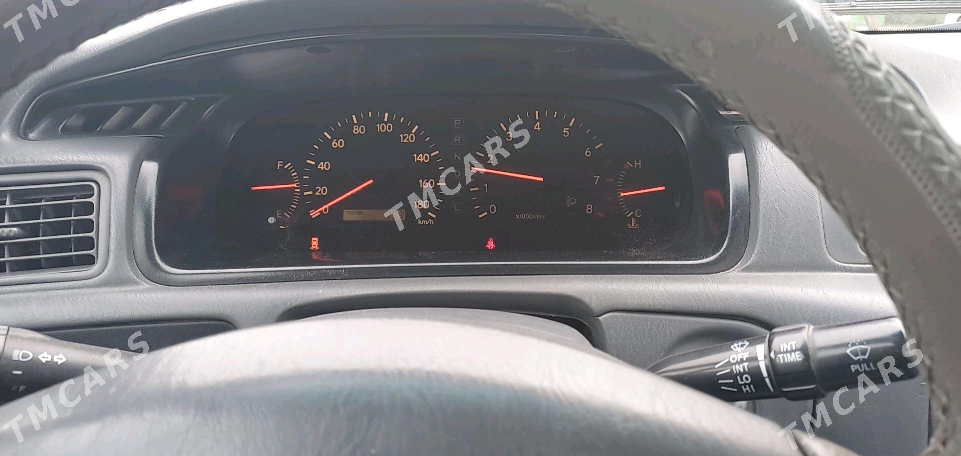 Toyota Camry 2000 - 120 000 TMT - 6 мкр - img 3