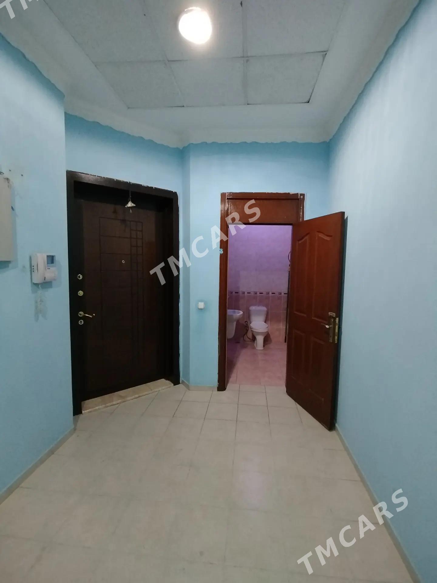 Гоголя 3ком.2эт. 125м2 - Aşgabat - img 4