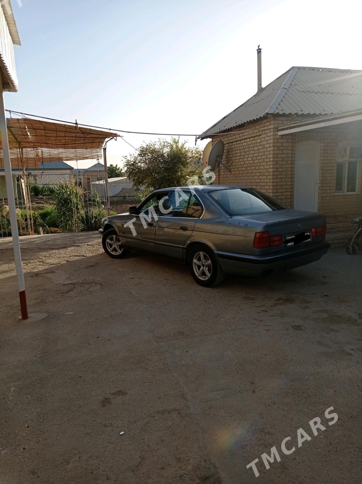 BMW 535 1991 - 35 000 TMT - Мары - img 5