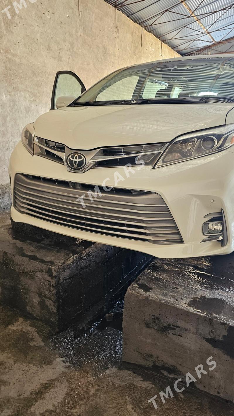 Toyota Sienna 2020 - 520 000 TMT - Aşgabat - img 3