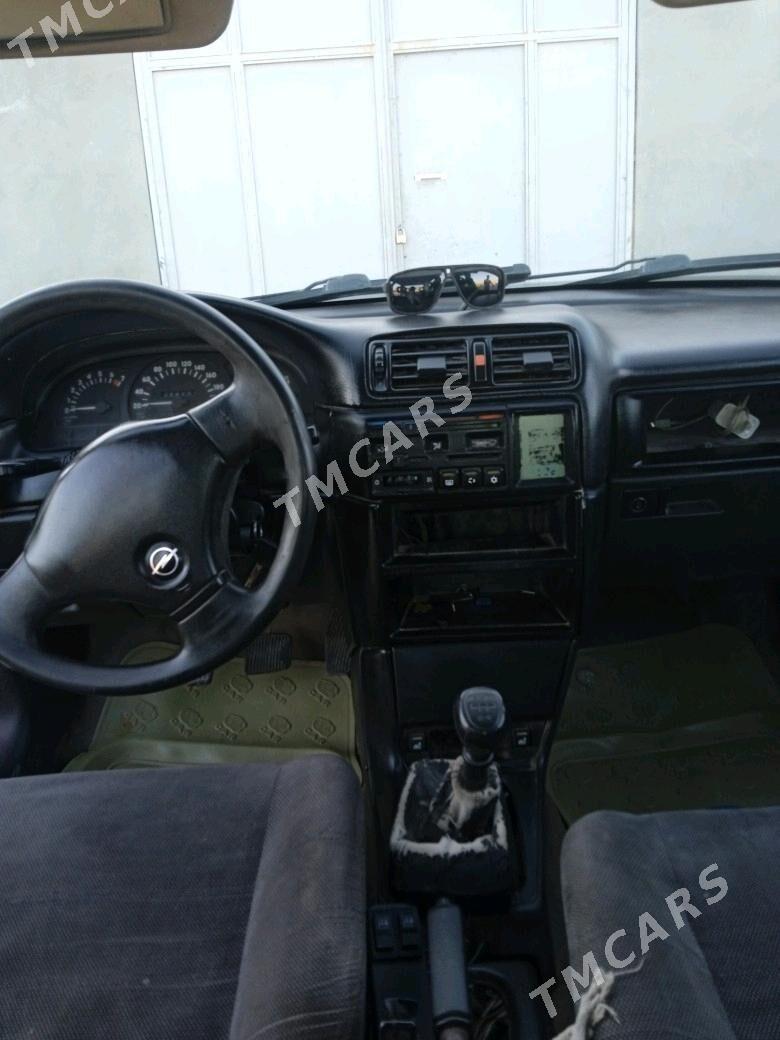 Opel Vectra 1992 - 35 000 TMT - Gurbansoltan Eje - img 3