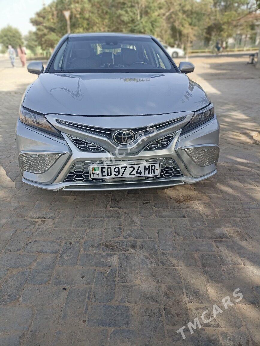 Toyota Camry 2021 - 300 000 TMT - Ýolöten - img 2