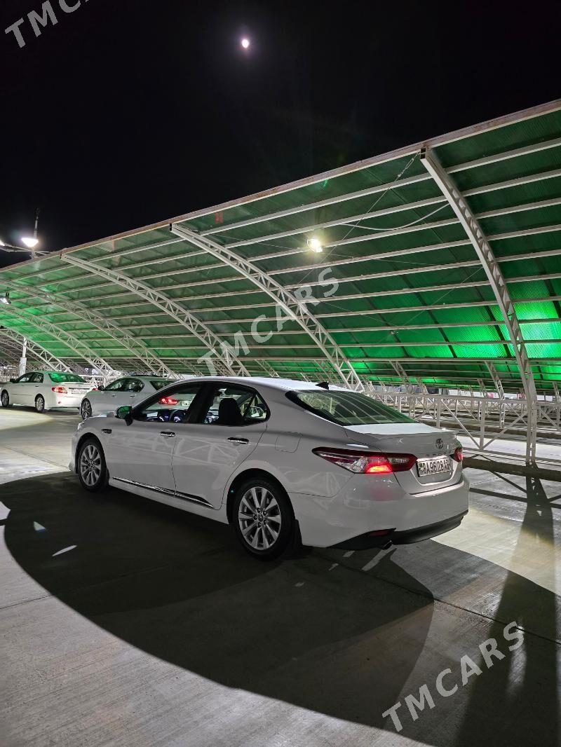 Toyota Camry 2018 - 260 000 TMT - Ашхабад - img 3