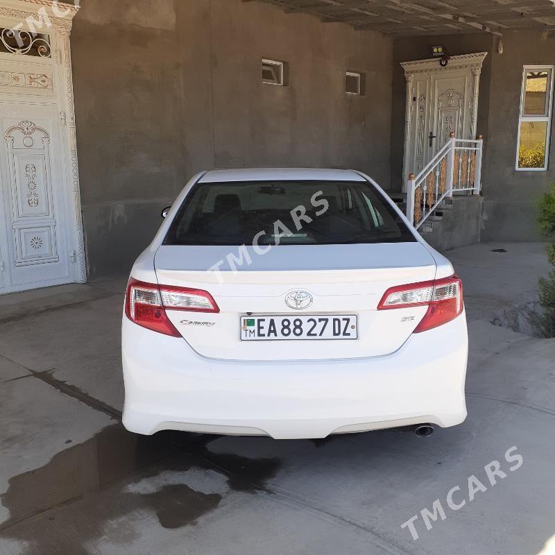 Toyota Camry 2012 - 185 000 TMT - Köneürgenç - img 4