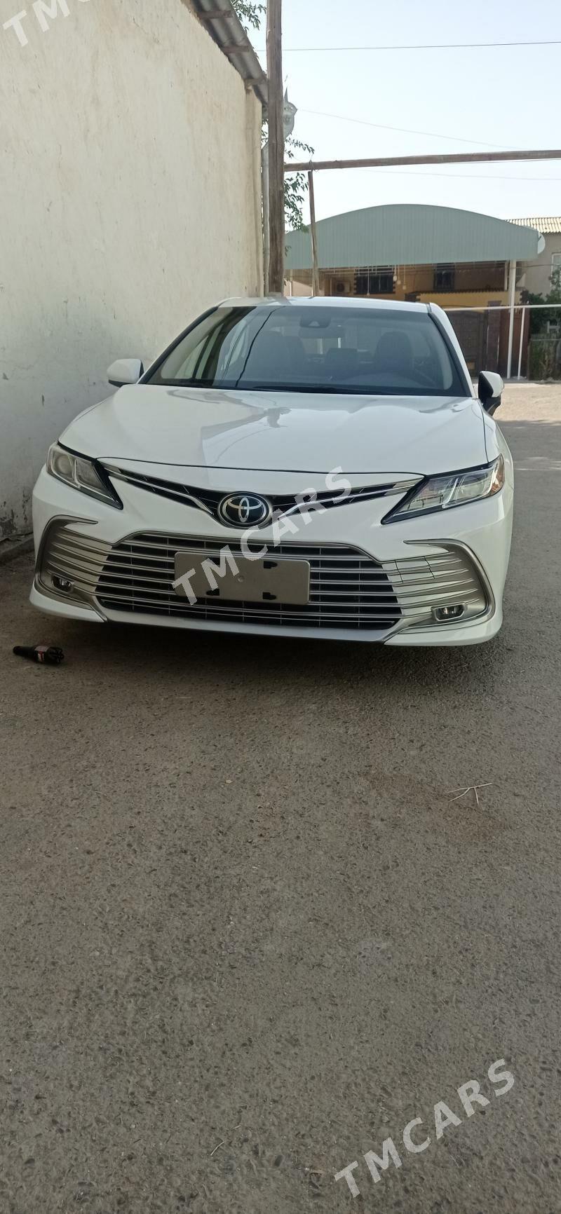 Toyota Camry 2022 - 329 000 TMT - Мары - img 4