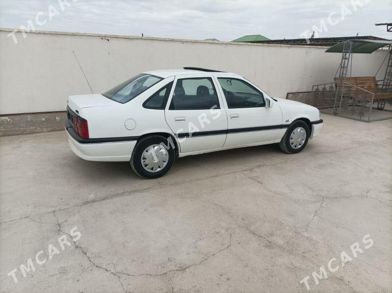 Opel Vectra 1994 - 45 000 TMT - Бахарден - img 4